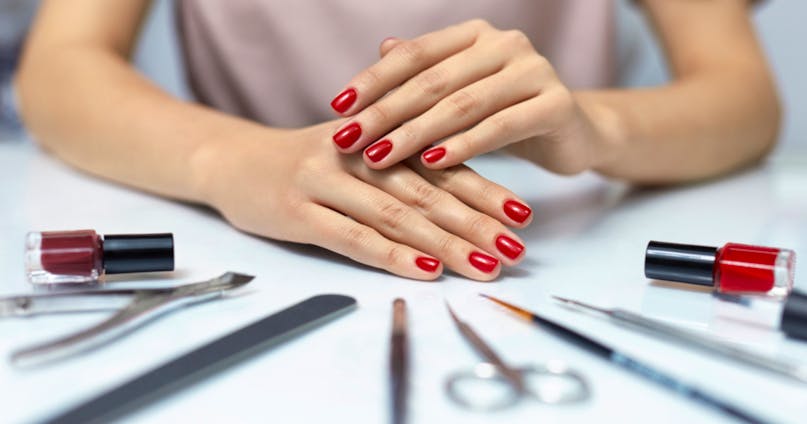 Crescita unghie: i segreti dell’estetista