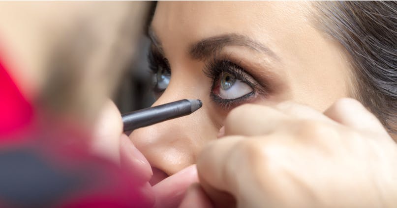 Come si mette la matita nera: tecniche imperdibili e trucchetti del mestiere