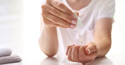 Pellicine delle unghie: ecco come curarle