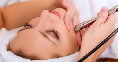 L’esfoliazione del futuro: la microdermoabrasione