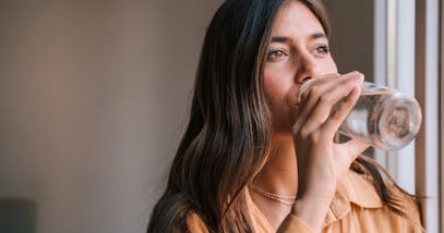 Cause e rimedi di mani e piedi gonfi: ecco la soluzione