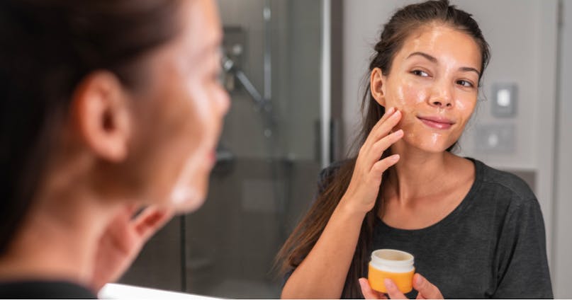 Layering: skincare a strati per il viso