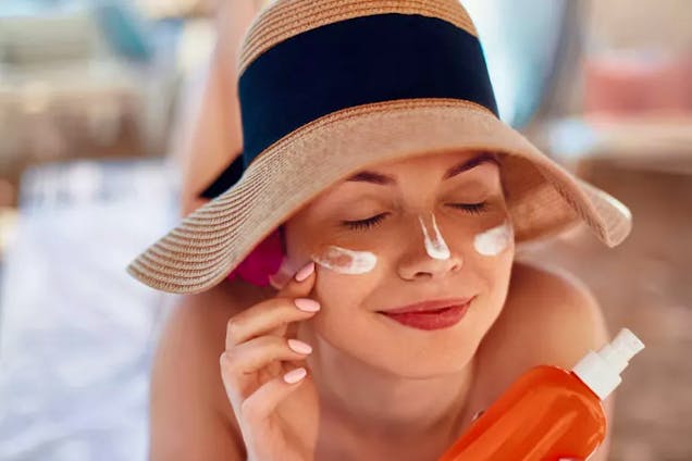 Pelle scottata dal sole? I rimedi naturali per non dire addio alla tintarella