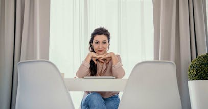 Intervista ad Ambra Garretto: ginecologa, ostetrica e #influencerdicultura