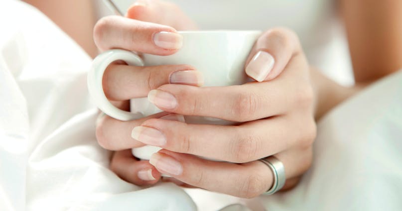 Macchie bianche sulle unghie: cosa sono e rimedi