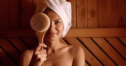 Dry brushing: la spazzolatura corpo che fa miracoli