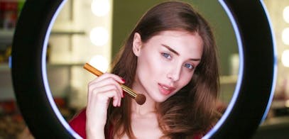 Come truccarsi per le foto: tutto quello che devi sapere