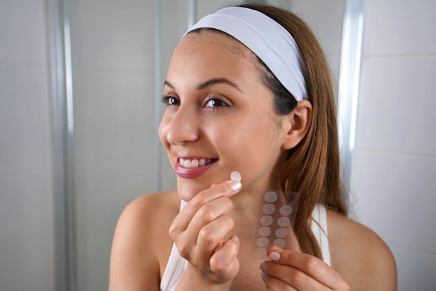 Rimuovere il rossore dei brufoli ed eliminare l’acne? Ecco alcuni rimedi che possono aiutarti!